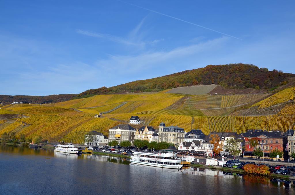 Mosel Roeschen *